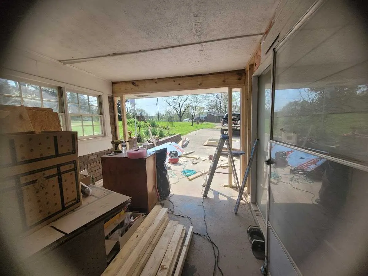 Air movers and dehumidifier for Water Mitigation Services in Coeymans